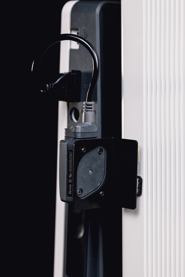 02AZD730G - Image 7